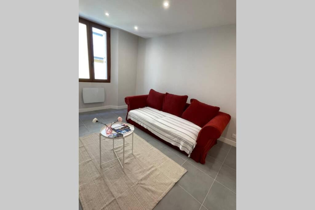Appartement Tres Spacieux & Coupery Guillaumes Exterior photo